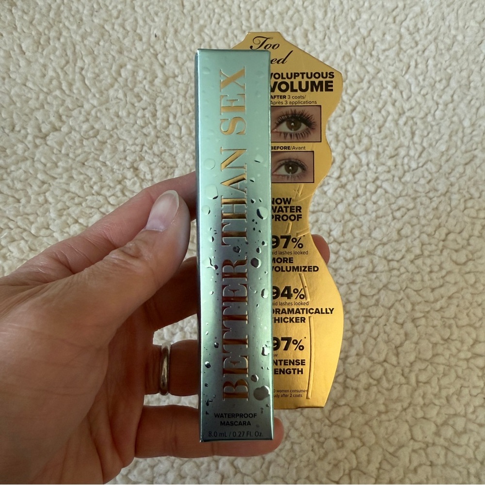 Too Faced
Better Than Sex Volumizing & Lengthening Waterproof Mascara nib - Picture 3 of 5